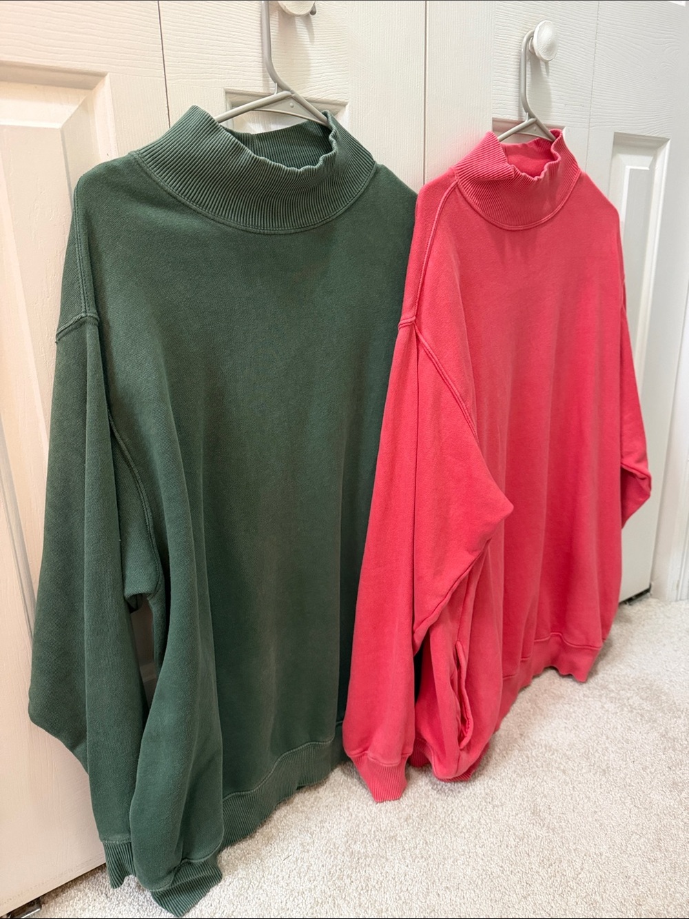 aerie Oversized Mock Neck Sweatshirt in Green & Pink